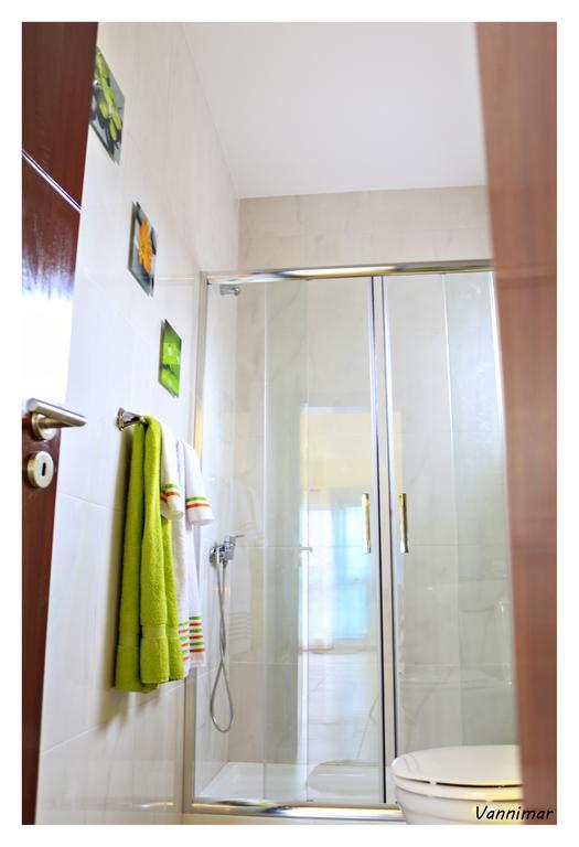 Vannimar Lounge Porto Novo  Bilik gambar